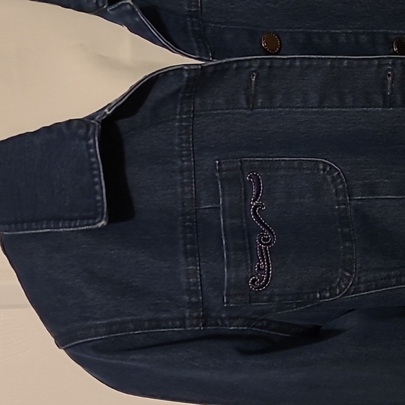 HAGGAR blue jean jacket, dark wash, semi fitted, embroiderd details, 8 - Picture 3 of 13